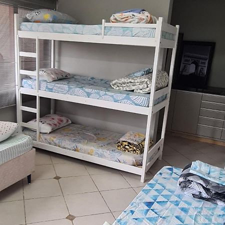 Hostel Oktoberfest Casa Laranja Blumenau Bagian luar foto
